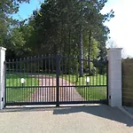 La Maison Periot Bed and breakfast