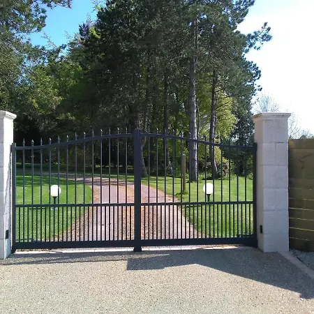 La Maison Periot Bed & Breakfast