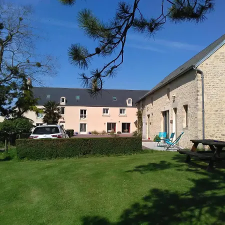 Bed & Breakfast La Maison Periot Trevieres