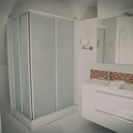 La Maison Periot Bed & Breakfast