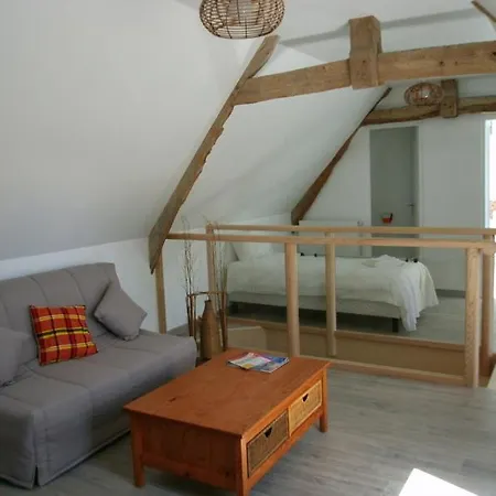 La Maison Periot فندق مبيت وإفطار
