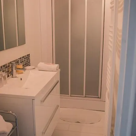 La Maison Periot Frühstückspension 4*