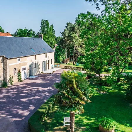 La Maison Periot 3* Trevieres