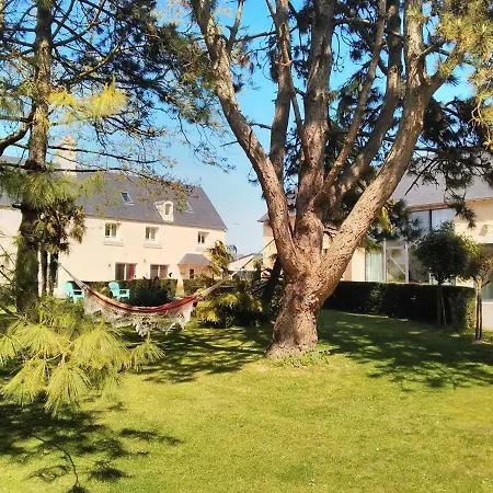 La Maison Periot Bed & Breakfast