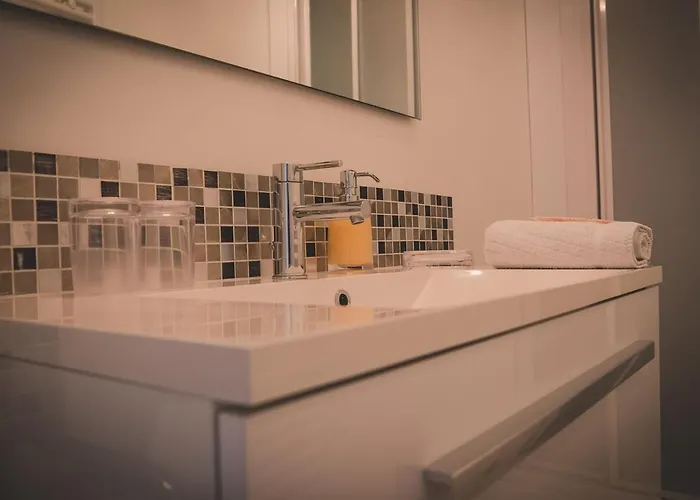 Bed & Breakfast La Maison Periot