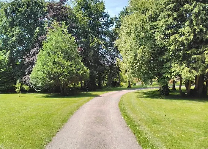 La Maison Periot 3* Trevieres