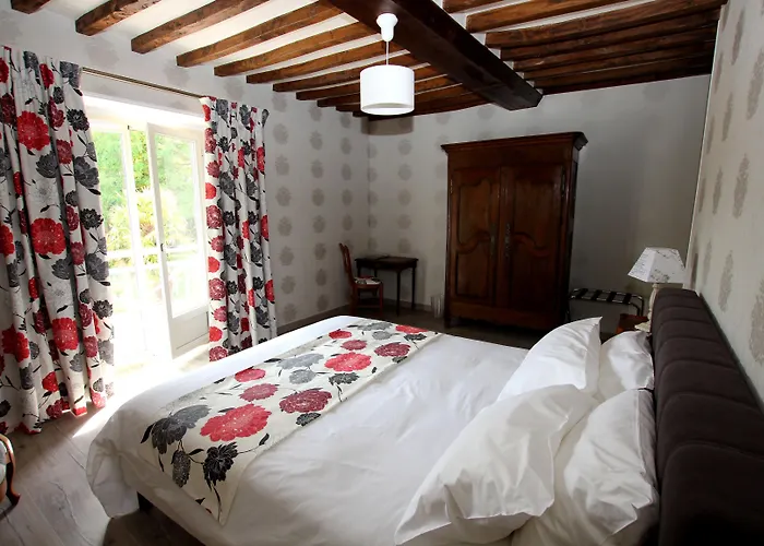 La Maison Periot Bed & Breakfast 3*