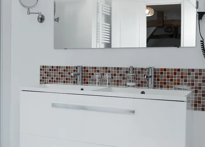 La Maison Periot Trevieres